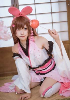 欧美巨乳片在线_高清高清完整版播放