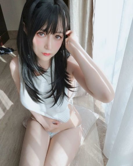 欧美色吊妞_4K动漫免费观看