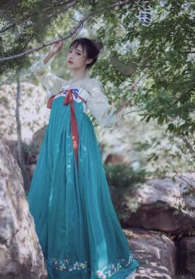 欧美淫荡骚妇_国产剧超清在线观看